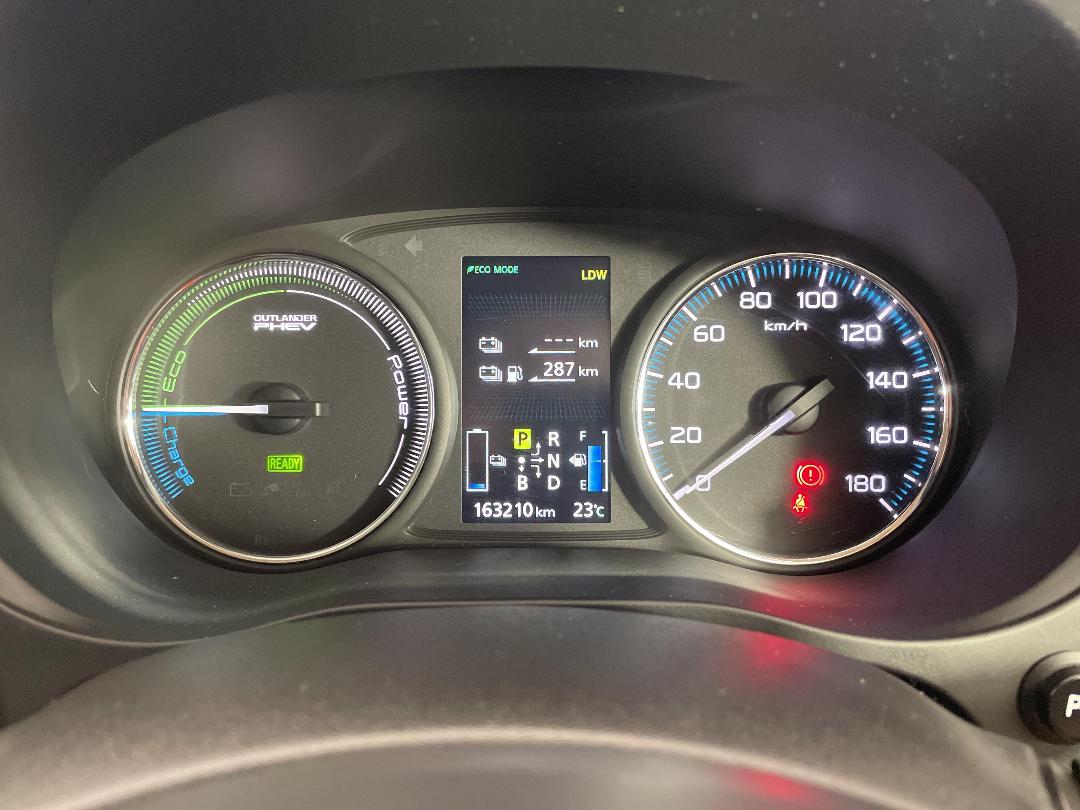 Photo '21' of Mitsubishi Outlander Photo '21' of Mitsubishi Outlander