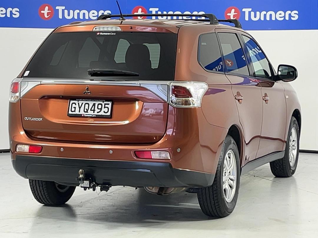 Photo '7' of Mitsubishi Outlander