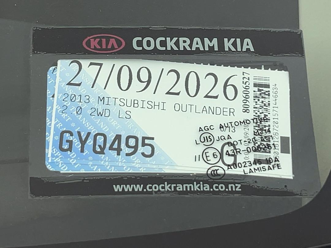 Photo '31' of Mitsubishi Outlander