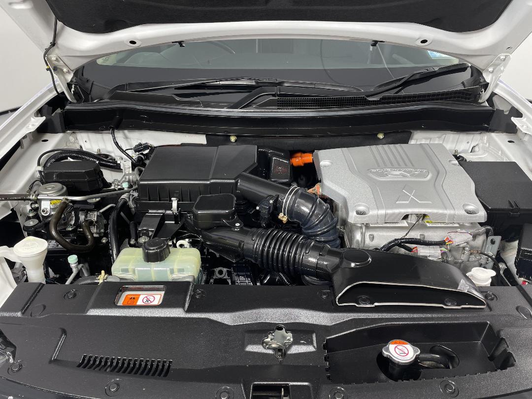 Photo '13' of Mitsubishi Outlander