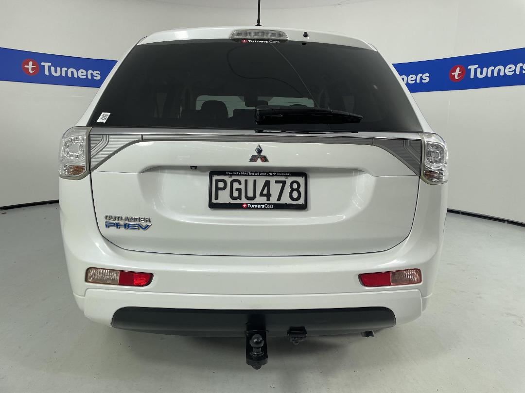 Photo '6' of Mitsubishi Outlander