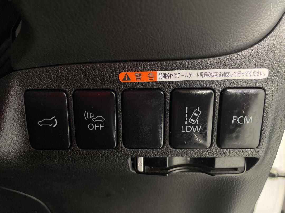 Photo '24' of Mitsubishi Outlander