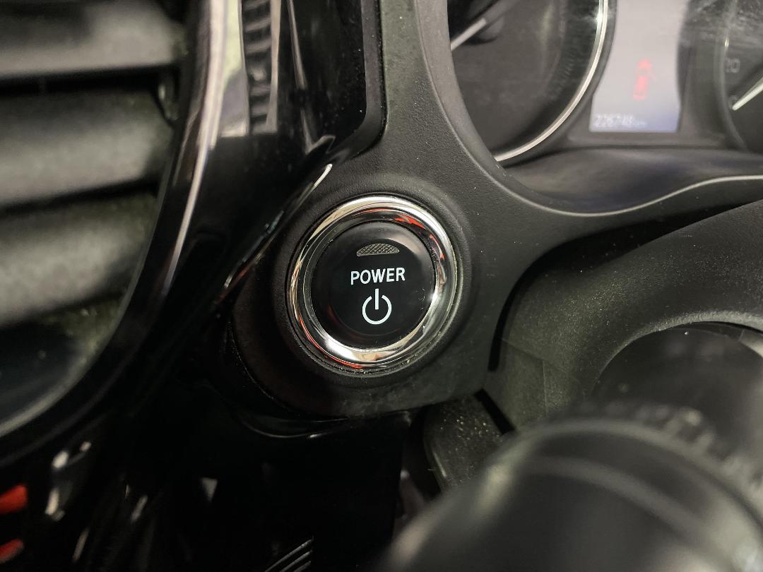 Photo '28' of Mitsubishi Outlander