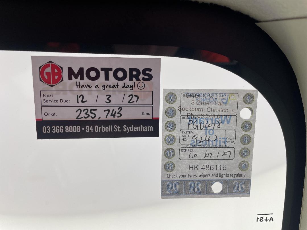 Photo '30' of Mitsubishi Outlander