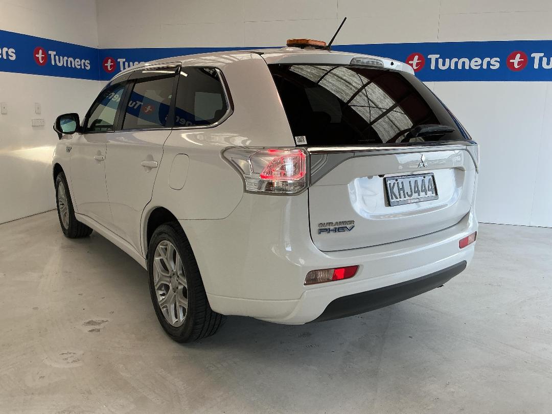 Photo '5' of Mitsubishi Outlander