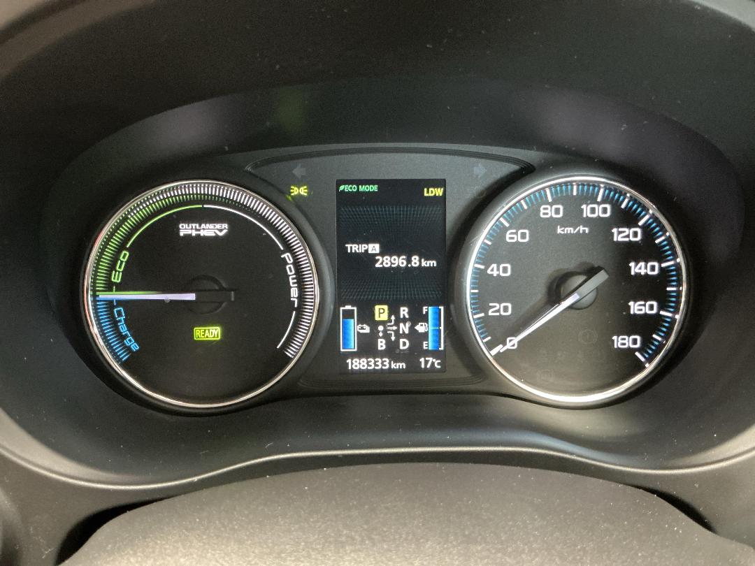 Photo '21' of Mitsubishi Outlander