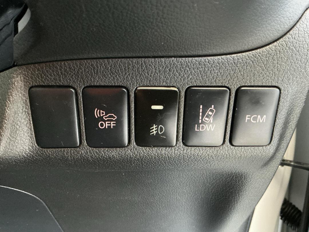 Photo '24' of Mitsubishi Outlander