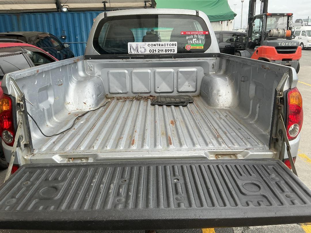 Photo '17' of Mitsubishi Triton D/CAB GL Photo '17' of Mitsubishi Triton D/CAB GL