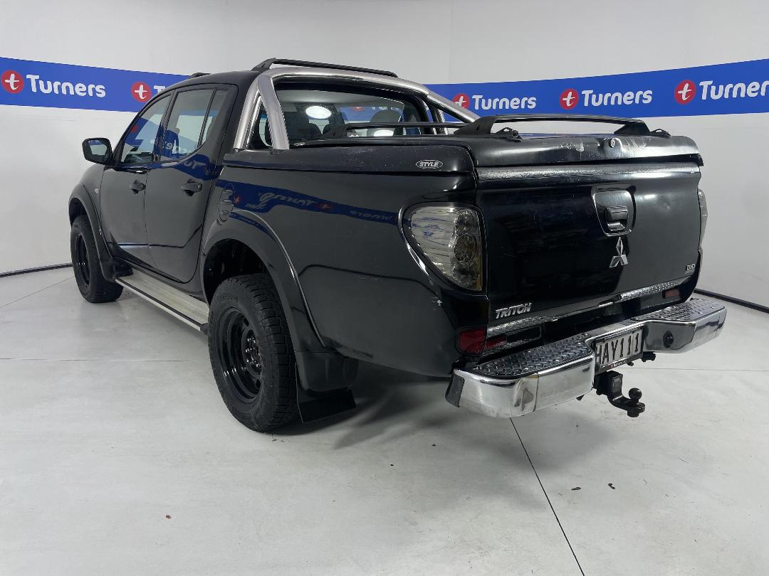 Photo '5' of Mitsubishi Triton