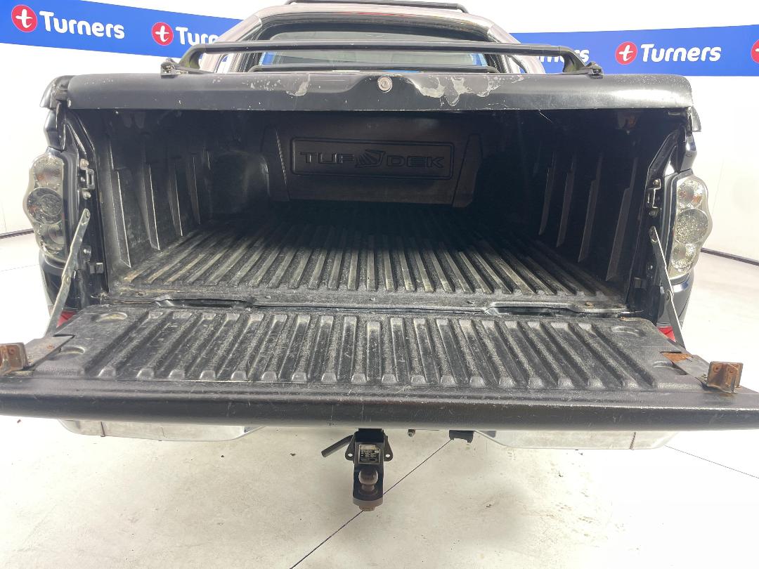 Photo '14' of Mitsubishi Triton