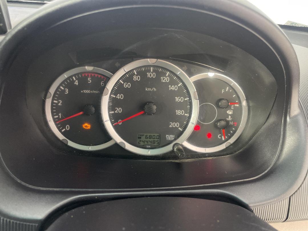 Photo '21' of Mitsubishi Triton