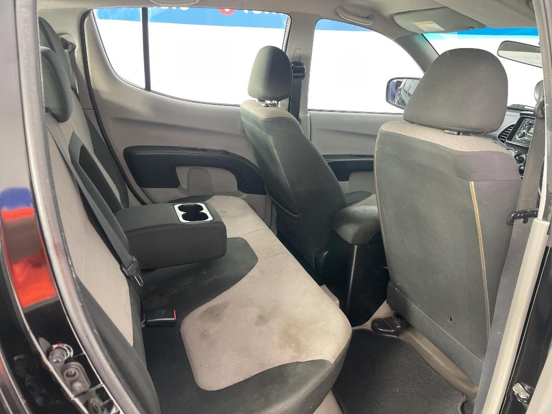 Photo '20' of Mitsubishi Triton