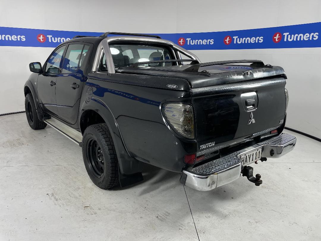 Photo '4' of Mitsubishi Triton D/CAB GL Photo '4' of Mitsubishi Triton D/CAB GL