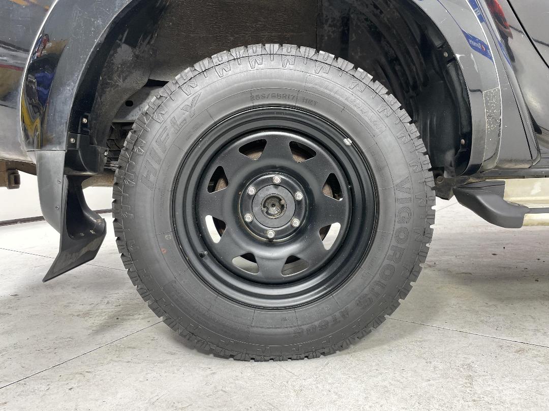 Photo '10' of Mitsubishi Triton D/CAB GL Photo '10' of Mitsubishi Triton D/CAB GL