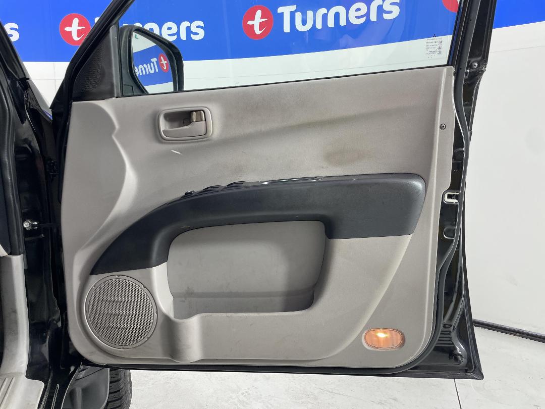 Photo '12' of Mitsubishi Triton D/CAB GL Photo '12' of Mitsubishi Triton D/CAB GL