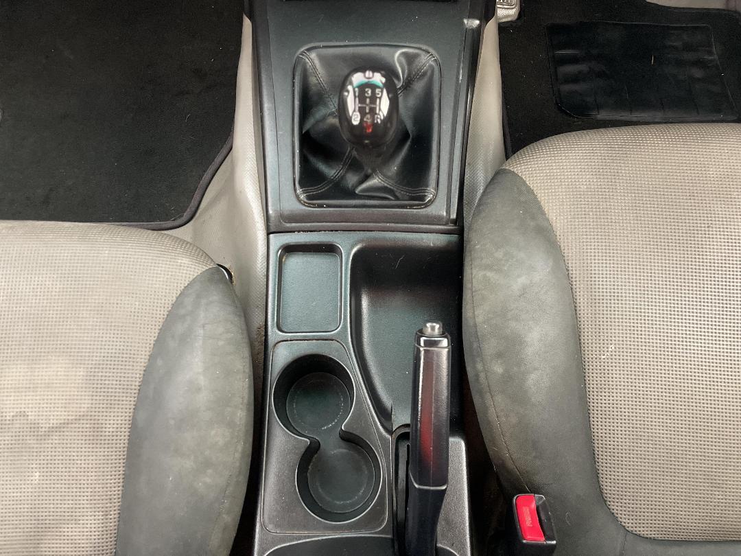 Photo '15' of Mitsubishi Triton D/CAB GL Photo '15' of Mitsubishi Triton D/CAB GL