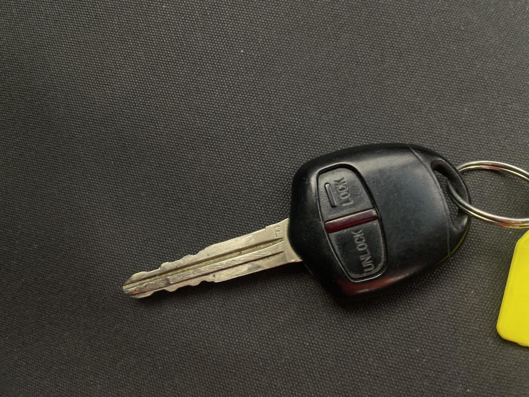 Photo '22' of Mitsubishi Triton