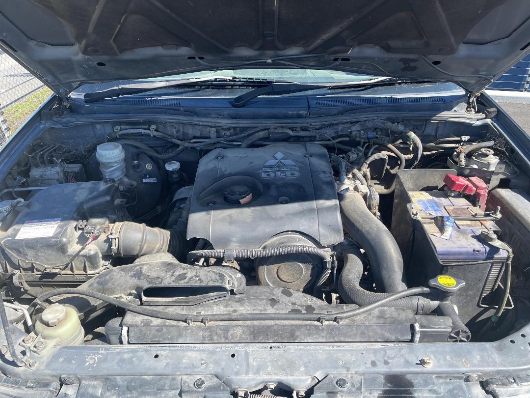 Photo '11' of Mitsubishi Triton D/CAB GLX