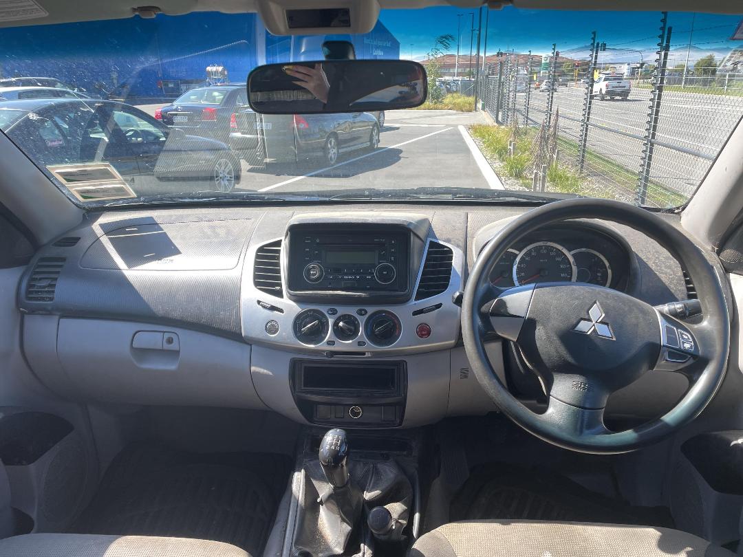 Photo '15' of Mitsubishi Triton D/CAB GLX