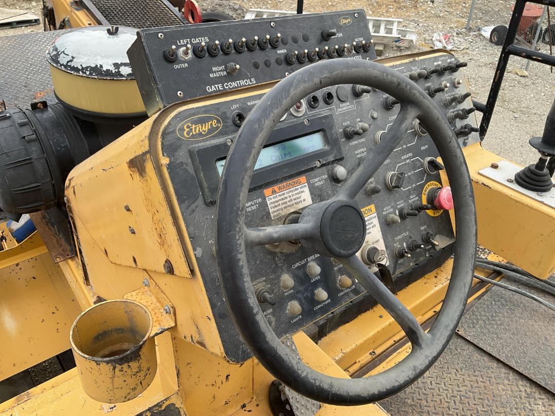 Photo '16' of Mobile Machine ETNYRE QUAD CHIP Other Machine Photo '16' of Mobile Machine ETNYRE QUAD CHIP Other Machine