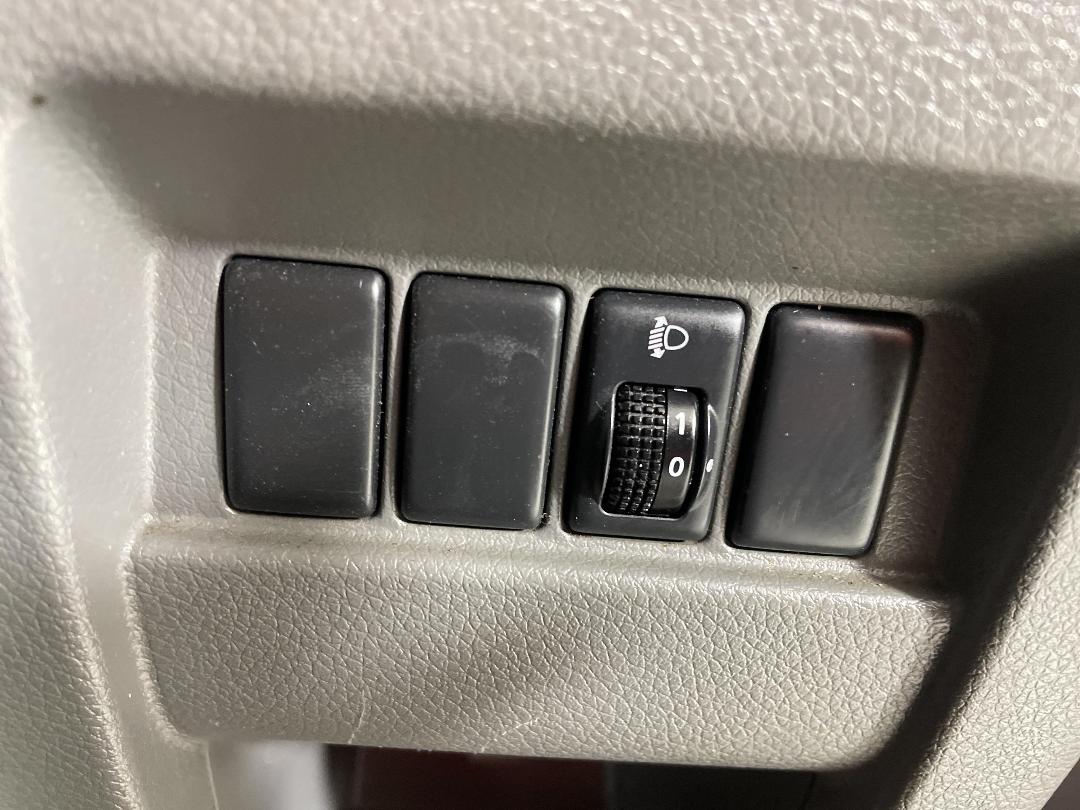 Photo '23' of Nissan Caravan