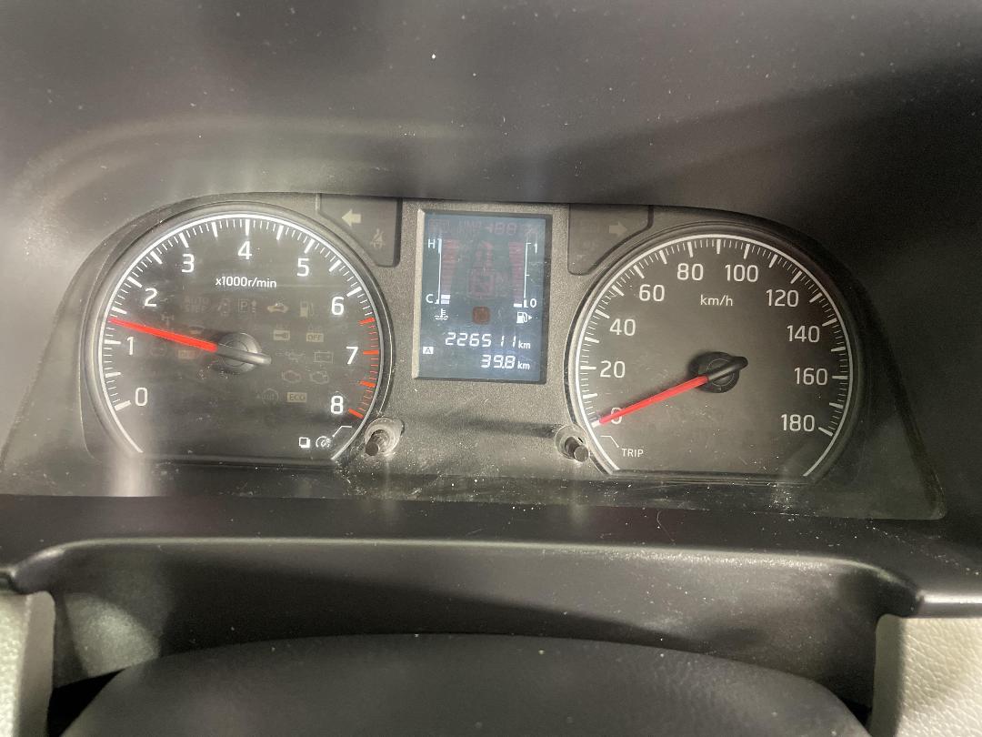 Photo '20' of Nissan Caravan