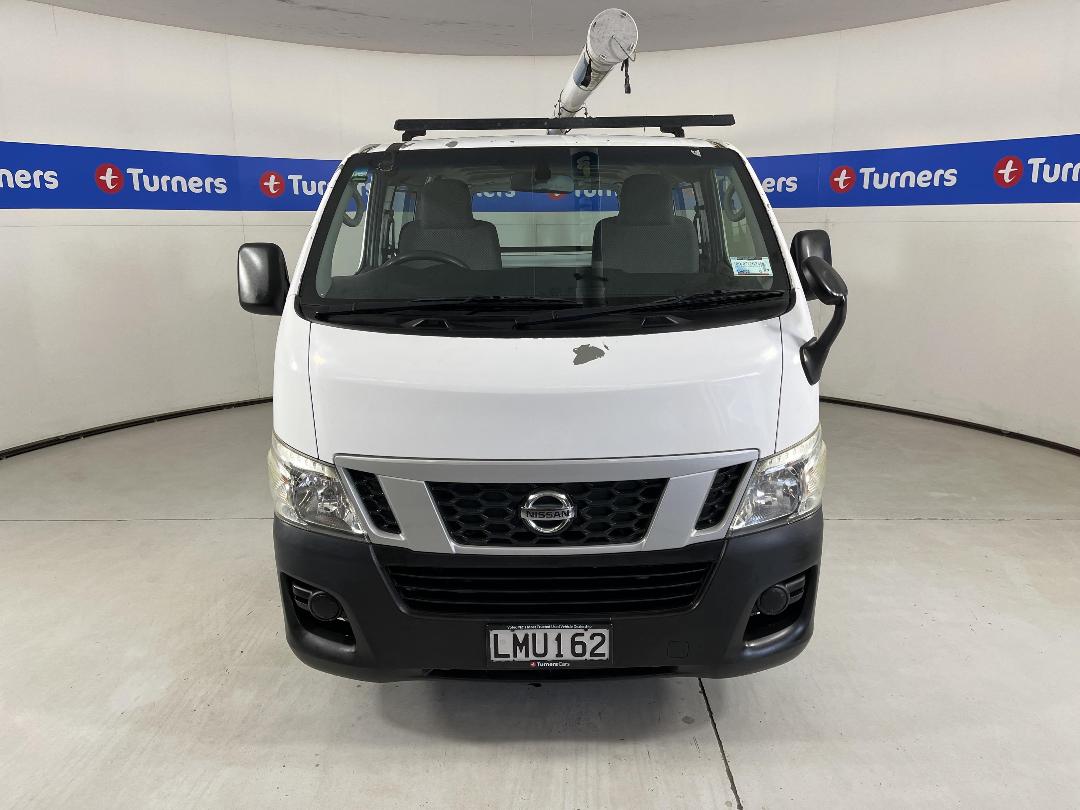 Photo '2' of Nissan Caravan