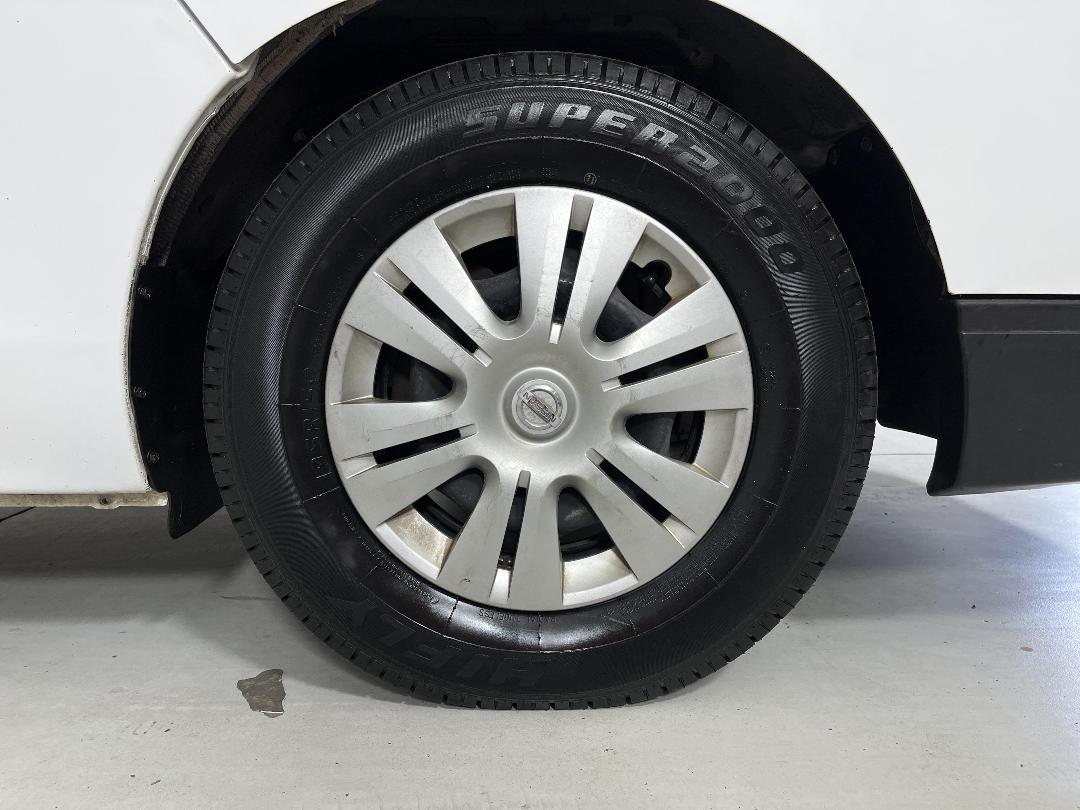 Photo '9' of Nissan Caravan