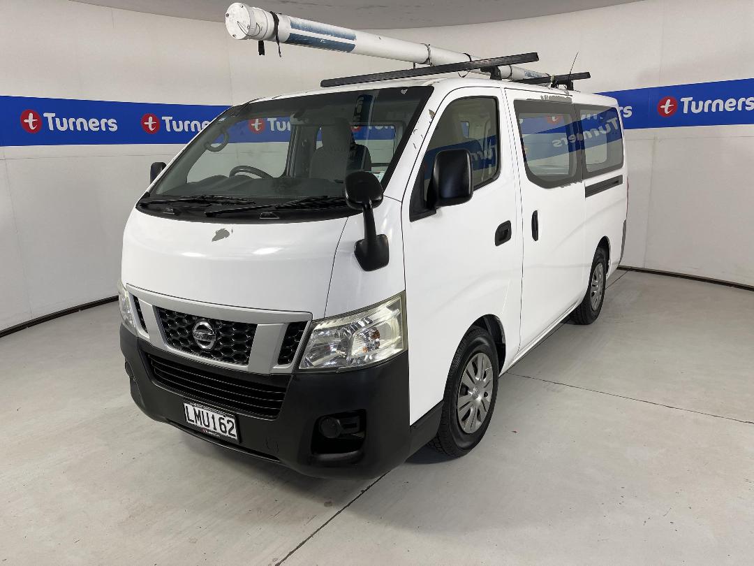 Photo '4' of Nissan Caravan