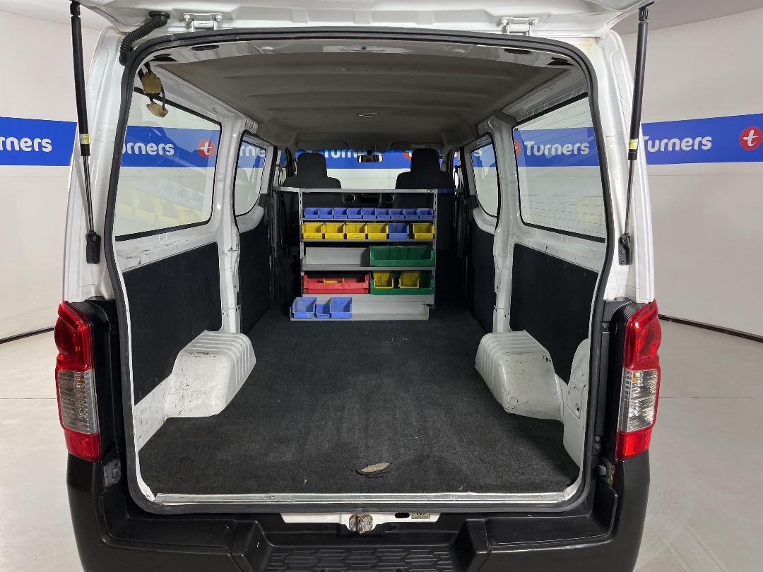 Photo '14' of Nissan Caravan