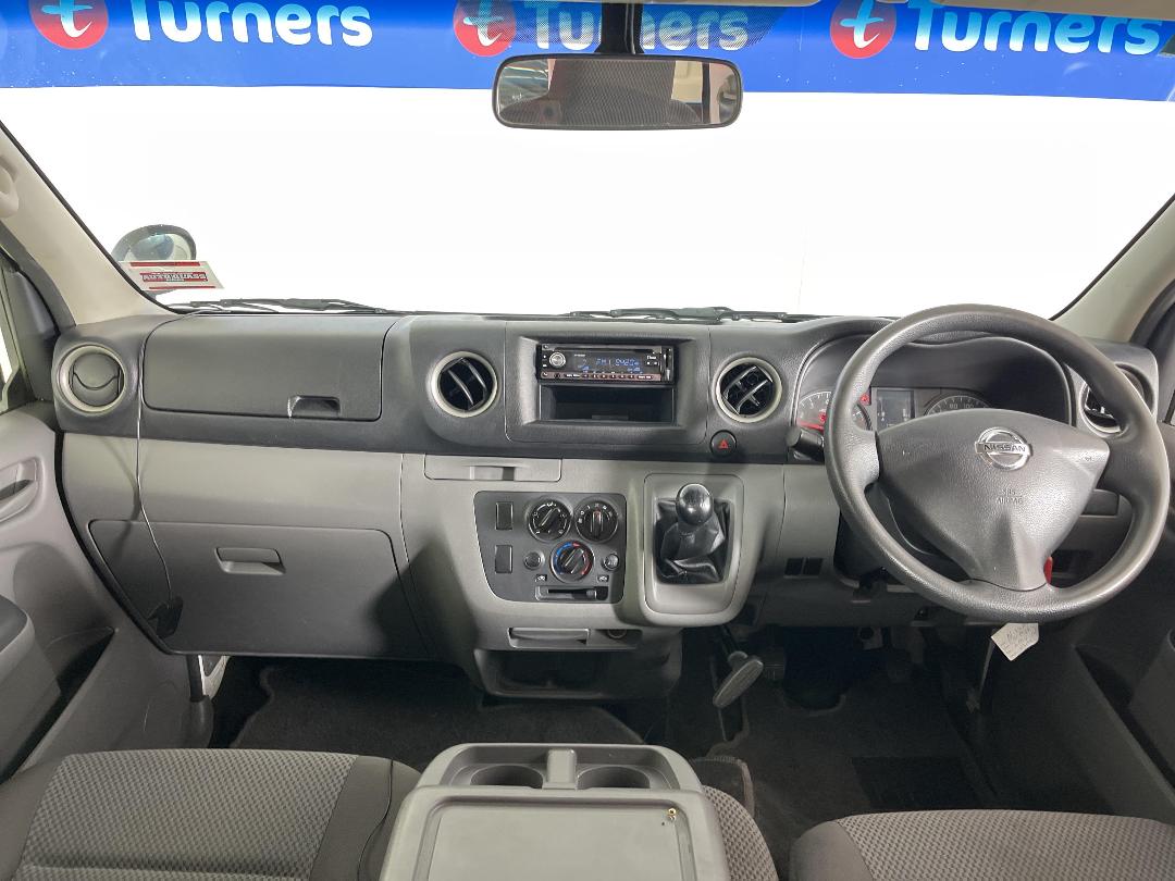 Photo '17' of Nissan Caravan