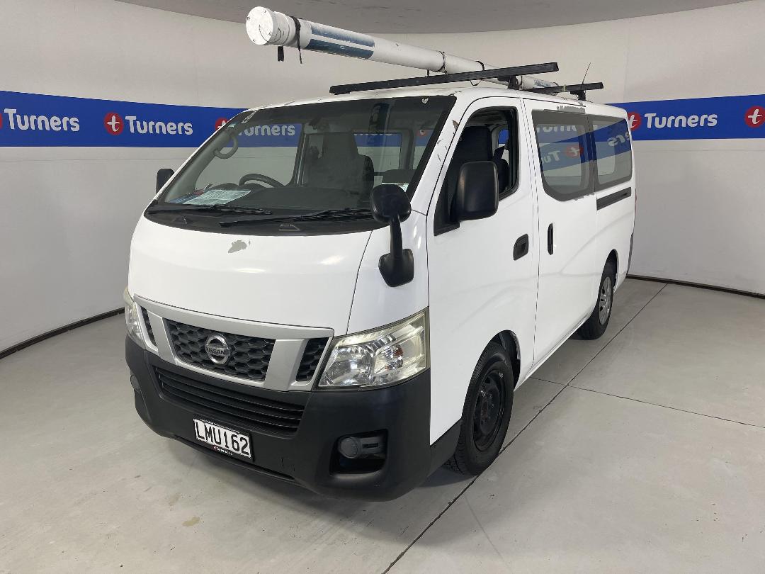 Photo '4' of Nissan Caravan