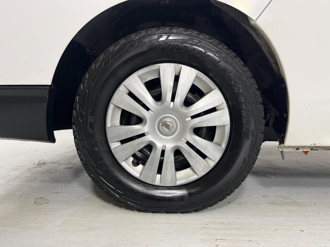 Photo '10' of Nissan Caravan Photo '10' of Nissan Caravan