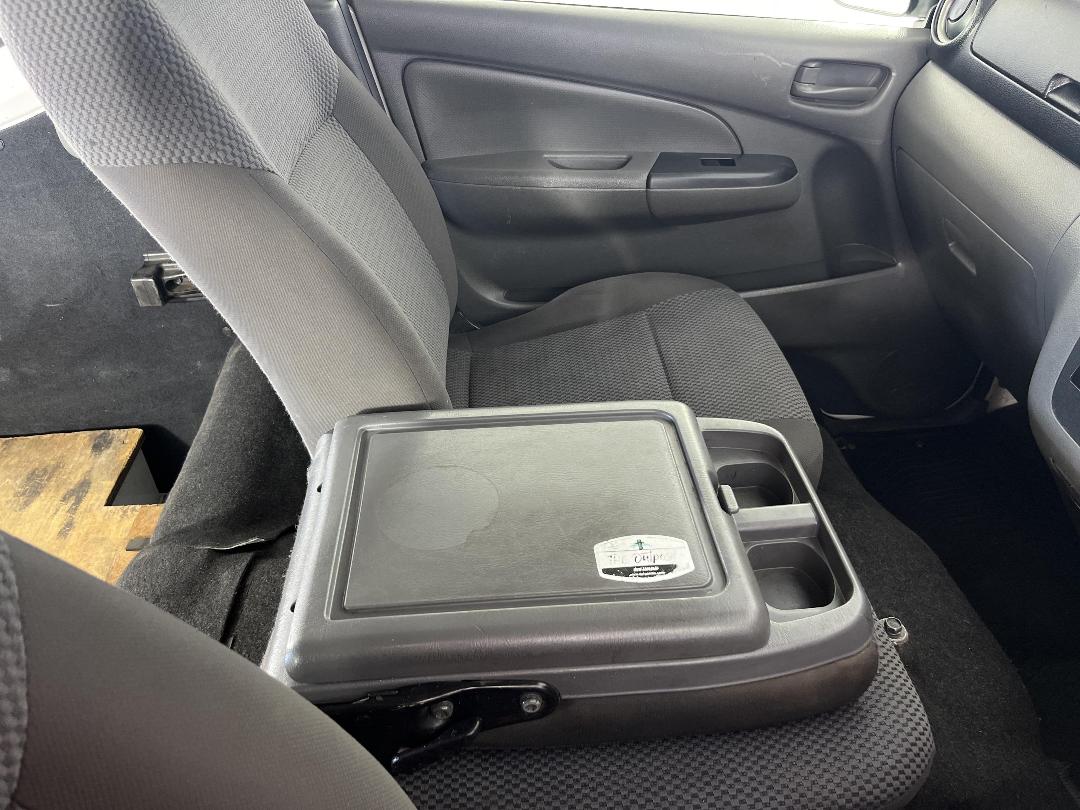 Photo '23' of Nissan Caravan Photo '23' of Nissan Caravan