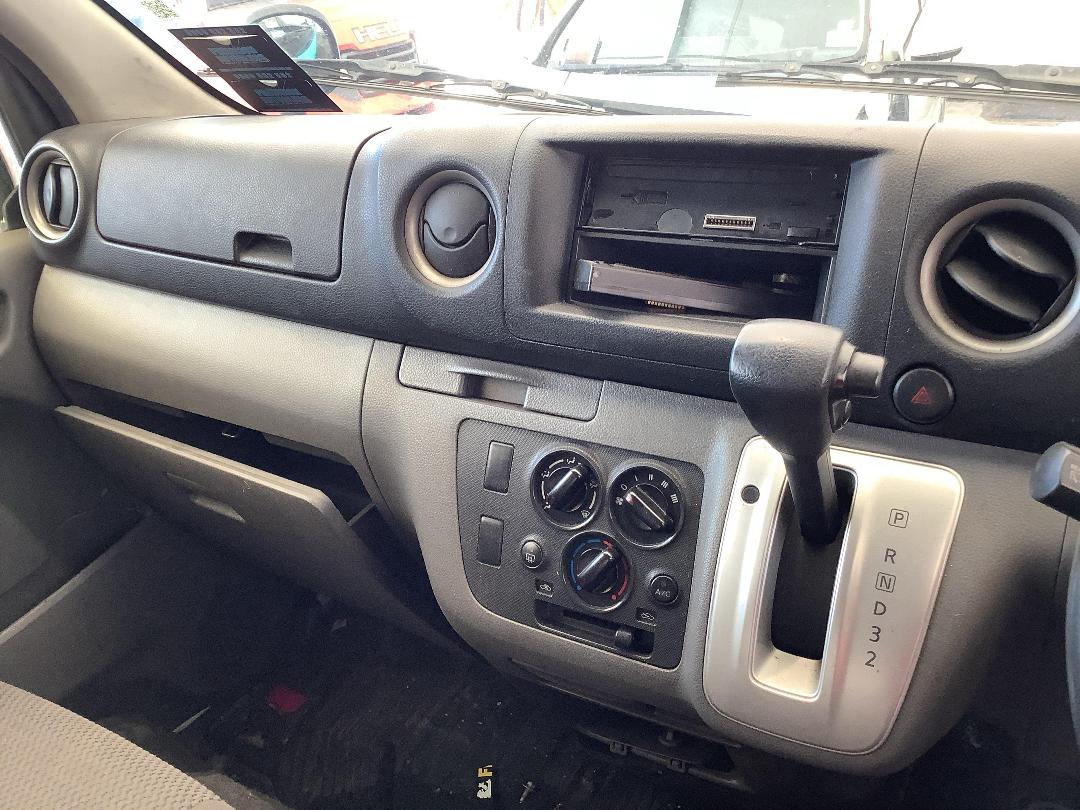 Photo '16' of Nissan Caravan NV350 Photo '16' of Nissan Caravan NV350