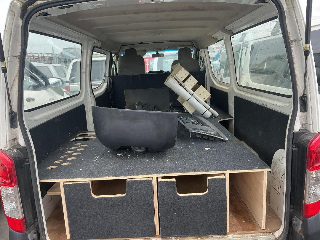 Photo '15' of Nissan Caravan