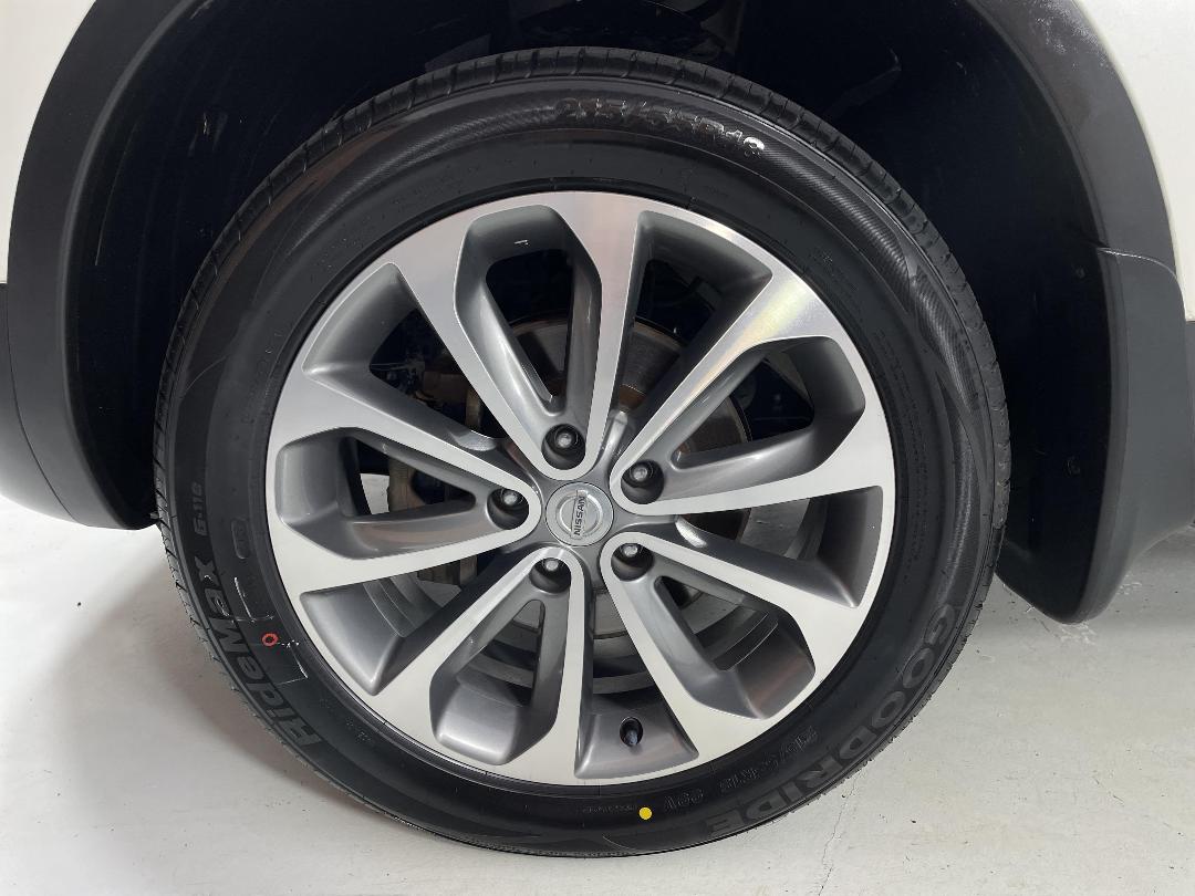 Photo '10' of Nissan Dualis