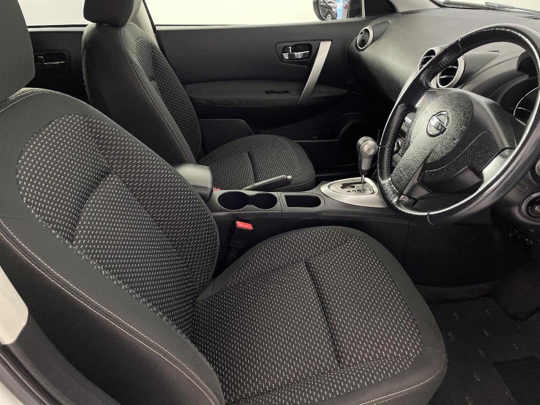 Photo '16' of Nissan Dualis