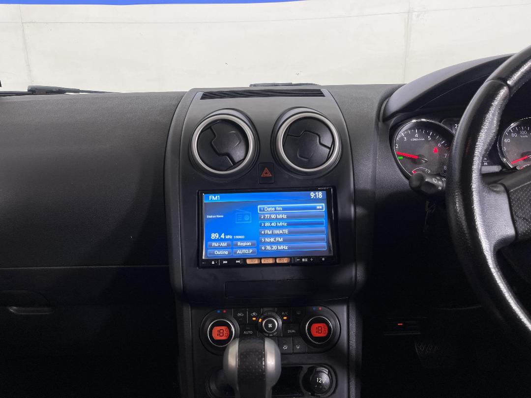 Photo '16' of Nissan Dualis