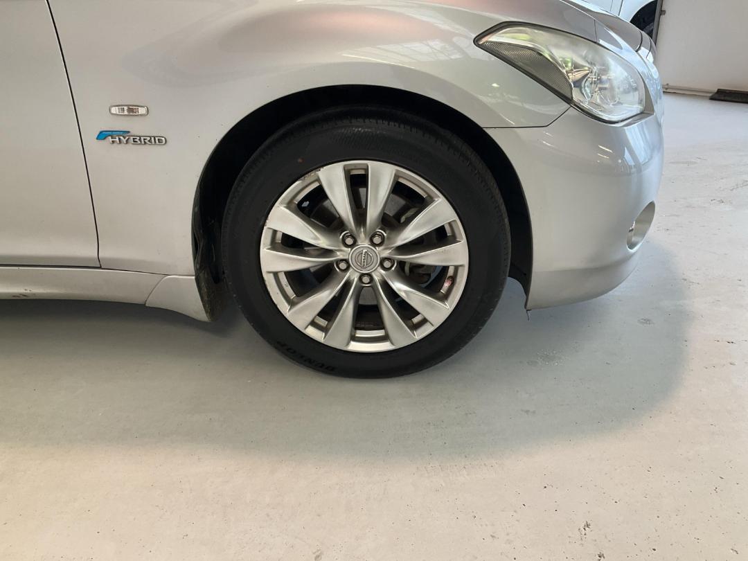 Photo '9' of Nissan Fuga