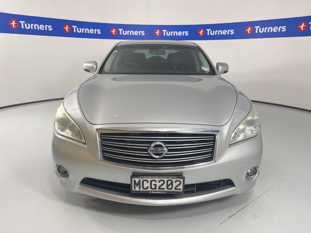 Photo '2' of Nissan Fuga