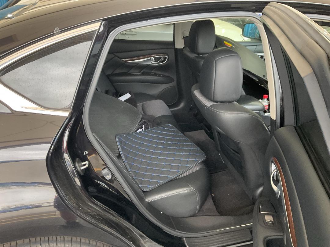 Photo '20' of Nissan Fuga Photo '20' of Nissan Fuga