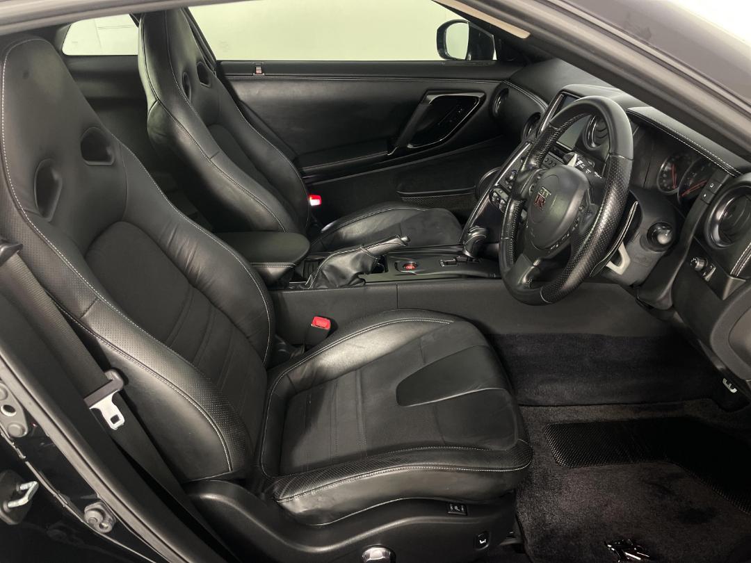 Photo '16' of Nissan GT-R Photo '16' of Nissan GT-R