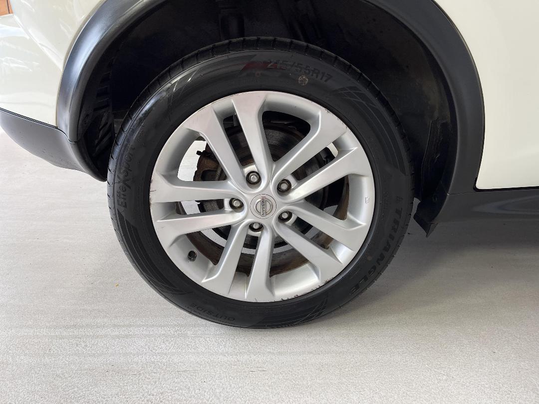 Photo '10' of Nissan Juke TI