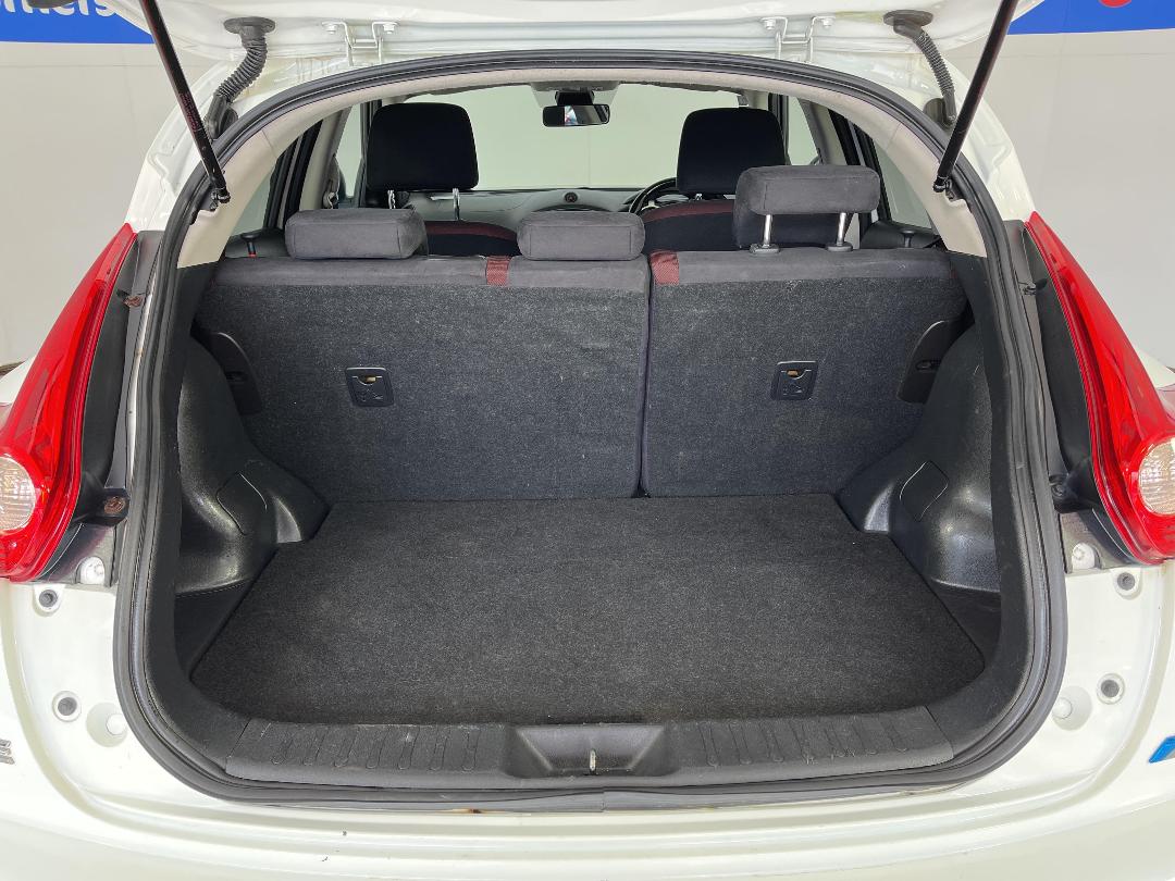 Photo '12' of Nissan Juke TI