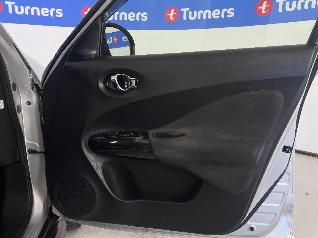 Photo '15' of Nissan Juke Photo '15' of Nissan Juke