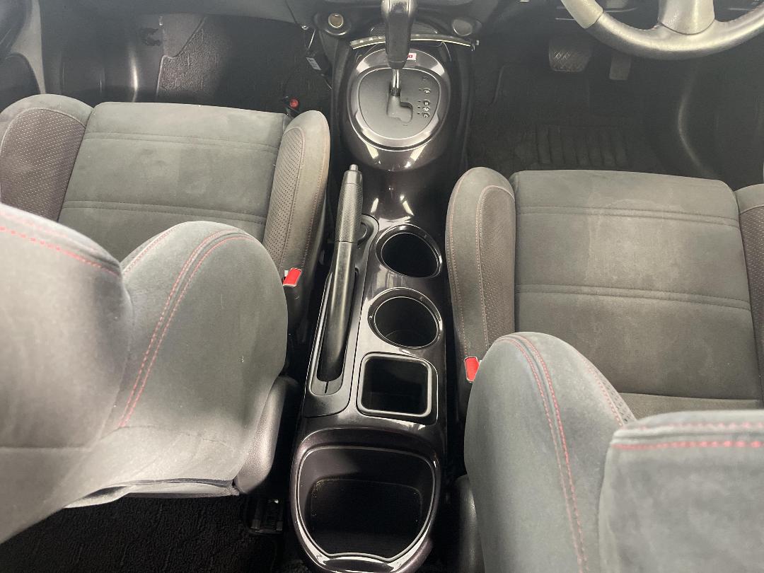 Photo '18' of Nissan Juke Photo '18' of Nissan Juke