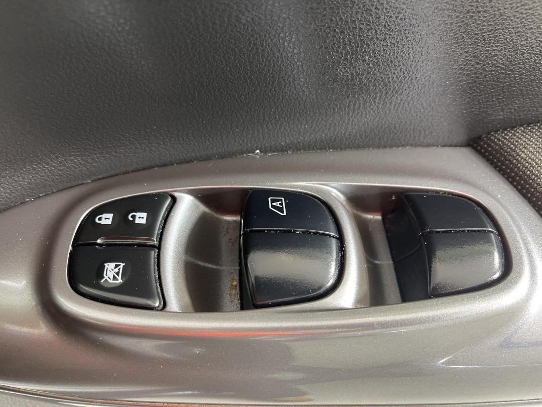 Photo '24' of Nissan Juke