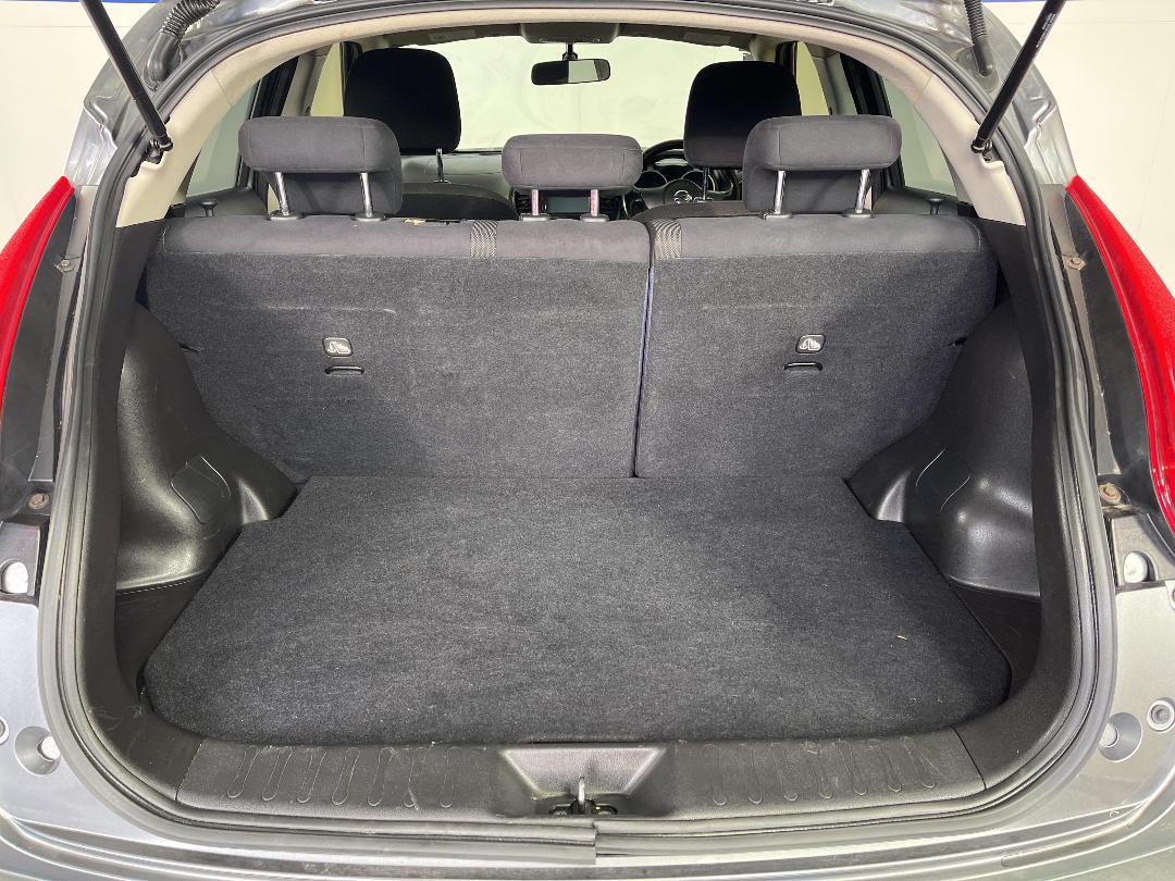 Photo '14' of Nissan Juke Photo '14' of Nissan Juke