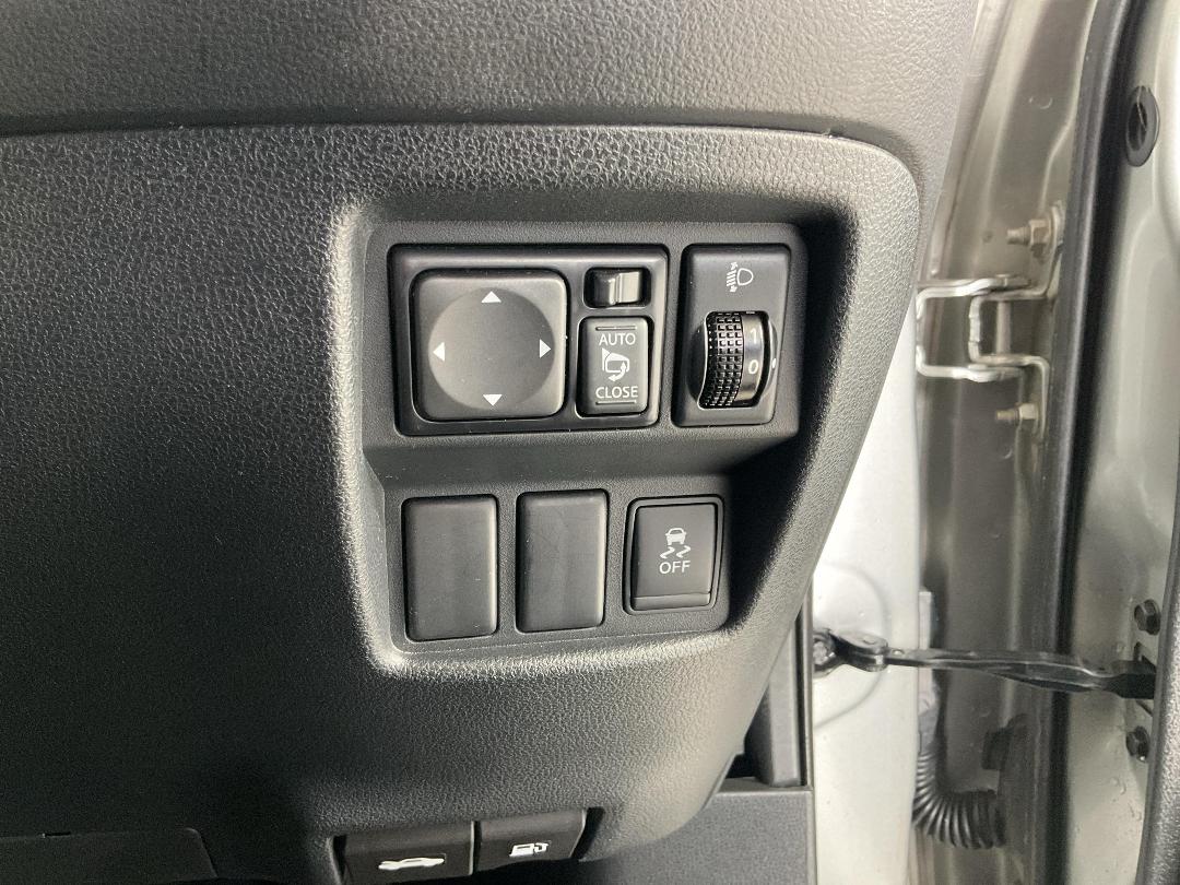 Photo '28' of Nissan Juke